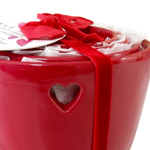 NEW HTF Rae Dunn RED HEART Cutout Valentine’s Day 2024 Measuring Cup Set - Picture 5 of 6